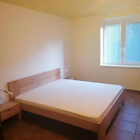 Hliny Apartman Zsolna